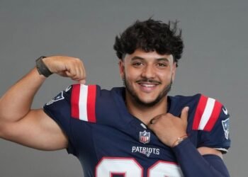 El venezolano Andrés Borregales pasa el corte, jugará con Pats temporada 2025 de NFL