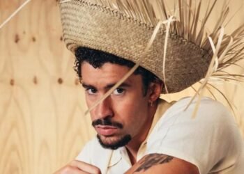 Bad Bunny pone a bailar a los sordos al ritmo de los intérpretes de señas en Puerto Rico