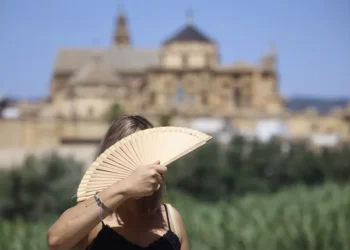 Ola de calor en España: nivel rojo en Andalucía, Cataluña y Valencia