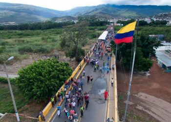Colombia denuncia retención de cinco personas por autoridades venezolanas en la frontera