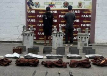 Arrestan a dos hombres en Venezuela acusados de hurto en instalaciones eléctricas