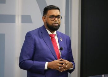 Guyana preparada para defender su territorio ante "nuevo entorno" en disputa con Venezuela