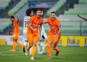 La Guaira golea y aleja al Táchira del liderato en el fútbol venezolano