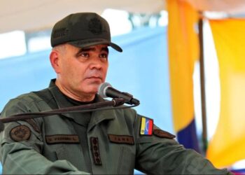 Ministro de Defensa de Venezuela: "no hay espacio para el miedo" ante "agresión" de EE.UU.