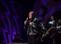 «A caballo y con música», Pepe Aguilar responde a las políticas migratorias de EE.UU.