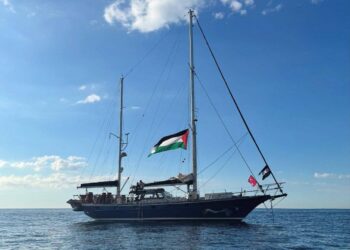 Diputado argentino viajará rumbo a Gaza en la Global Sumud Flotilla junto a Greta Thunberg