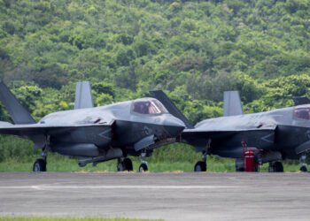 Al menos cinco aviones de combate F-35 de EE.UU. arriban a la base de Ceiba en Puerto Rico