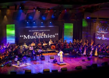 Venezolanos recorrieron la vida de sus dos próximos santos con un concierto en Caracas