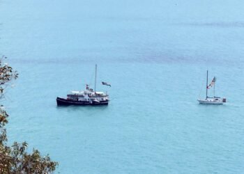 La flotilla Global Sumud hacia Gaza vuelve a retrasar su salida desde Túnez