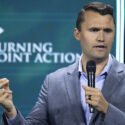 Charlie Kirk fue trasladado a un hospital y se encuentra en estado crítico tras recibir un disparo