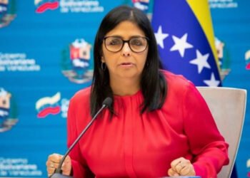 Delcy Rodríguez denunció ante la FAO "ilegal intercepción" de buque pesquero por parte de EE.UU.
