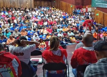Movimientos sociales, Psuv y Polo Patriótico suscribieron documento en defensa del país
