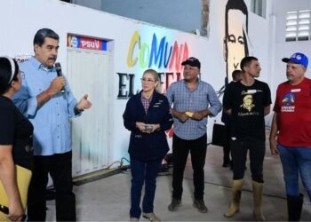 Maduro convoca a simulacro ante sismos "o cualquier conflicto armado"