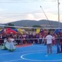 Gobernación y alcaldía entregaron rehabilitada cancha doble del sector de La Llanada en Cumaná
