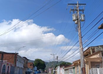 Ciudadanos se quejan de los últimos apagones registrados en Puerto La Cruz