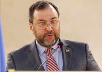 Canciller Gil niega controversia con EEUU y acusa a grupos políticos de promover agresión