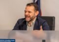 Senador de Puerto Rico tilda de "sumisión" recibir al secretario de Guerra de EEUU