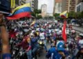 Miles de chavistas se movilizan en Caracas dispuestos a "defender" a Venezuela de EE.UU.