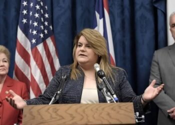 La gobernadora de Puerto Rico acusa a Maduro de robarle "la paz y la vida" a su pueblo