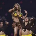 La colombiana Karol G llena de ritmo latino el descanso de la NFL en São Paulo (+Fotos)