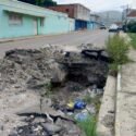 En Tierra Adentro claman por rehabilitación de una calle donde repararon tubería de agua