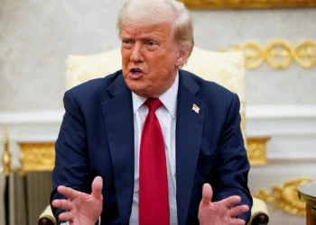 Trump exige a los países de la OTAN que dejen de comprar petróleo ruso