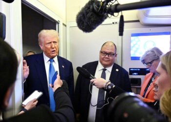 Asesor de Trump considera que el Comité del Nobel antepuso la política a la paz