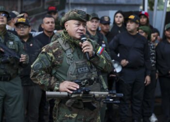 Diosdado Cabello afirma que "las armas las tiene el pueblo" ante amenazas de EE UU