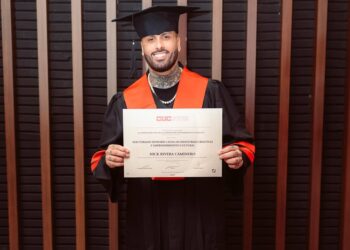 Universidad colombiana otorga doctorado honoris causa en industrias creativas a Nicky Jam