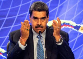 Gobierno de Maduro pide reunión de urgencia a la ONU ante "ataque armado" de EEUU en "corto plazo"