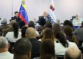Ministerio de Educación comienza debates sobre el "impacto" de las tareas escolares