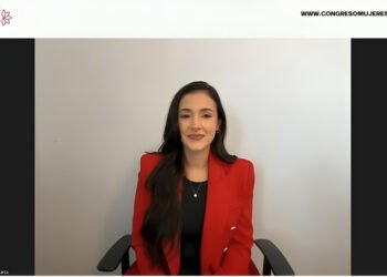 La venezolana Lany Labarca destacó como panelista en el III Congreso Mundial de Mujeres Líderes 2023.