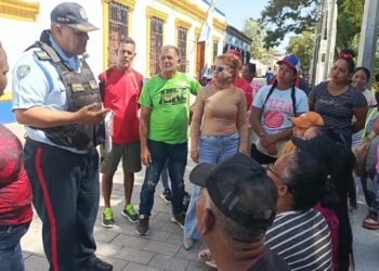 Vecinos de la parte alta de Cumaná rechazaron que les lleven agua sucia en cisterna y pidieron arreglo de una bomba