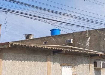 En sectores de Barcelona suman más de una semana sin recibir agua