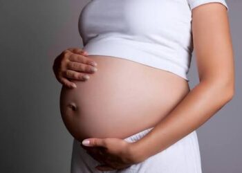 Logran un embarazo con un método que recupera esperma con Inteligencia Artificial