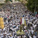 Chavistas marchan para celebrar la canonización de los primeros dos santos venezolanos