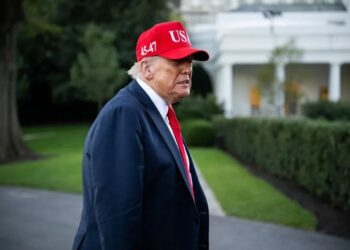 Donald Trump confirma otro ataque a un barco con drogas en el Caribe y sugiere operativos en tierra