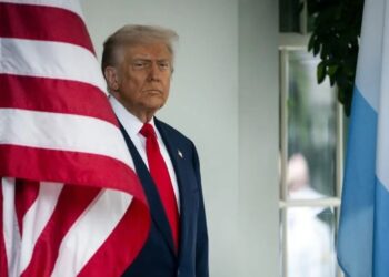 Trump anuncia que EE.UU. hundió otro barco con seis "narcoterroristas" en el Caribe (+Video)