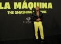 Dwyane "La Roca" Johnson entra al ring para presentar el filme "The Smashing Machine"