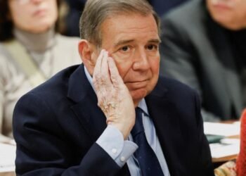 González Urrutia felicita a Rodrigo Paz y cree que su victoria expresa voluntad de cambio