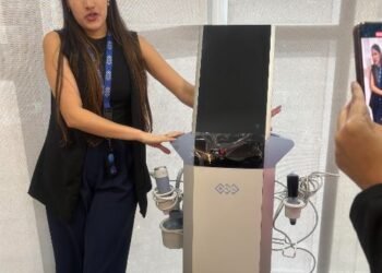 HClinic celebra aniversario con la incorporación de la Multiplataforma Exion
