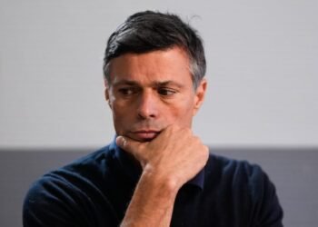 Leopoldo López asegura que retirada de su nacionalidad venezolana "no es un hecho aislado"