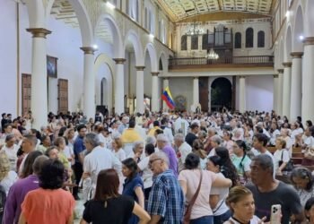 Unos mil fieles acompañaron la celebración de la Iglesia en Carúpano por la canonización