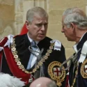 El príncipe Andrés de Inglaterra renuncia a todos sus títulos reales