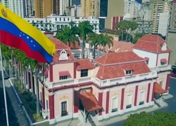 Gobierno denuncia que 78 niños venezolanos están "secuestrados" por EE.UU.