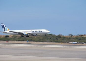 Llegan a Venezuela 153 connacionales deportados en un vuelo proveniente de EE.UU.