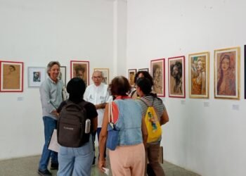 Artista plástico Neulis Bonillo inauguró en el Ateneo de Carúpano la exposición “Solo dibujos”