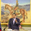 Maduro ordenó crear comandos de defensa en caso de "lucha armada" ante despliegue de EEUU