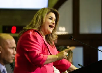 La gobernadora de Puerto Rico niega que haya maniobras militares de EE.UU. en Vieques