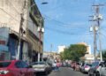 Voz Comunitaria | Vecinos de la calle Ricaurte piden mejoras en alumbrado público y reubicación de vendedores 